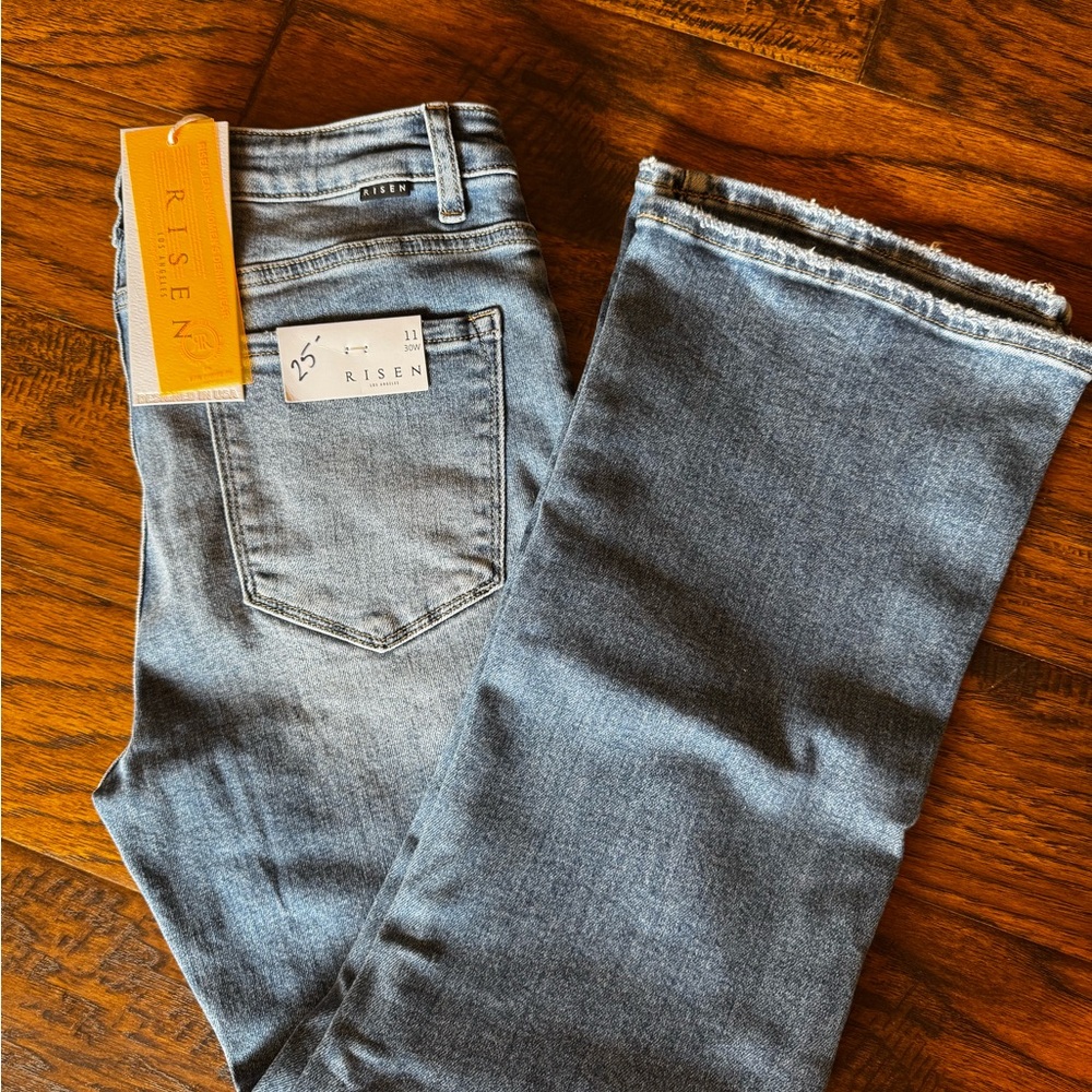 Risen Women's Gray Cropped Jeans